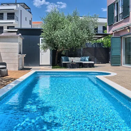 アパート Palm Garden - Private Pool And Barbecue トロギール